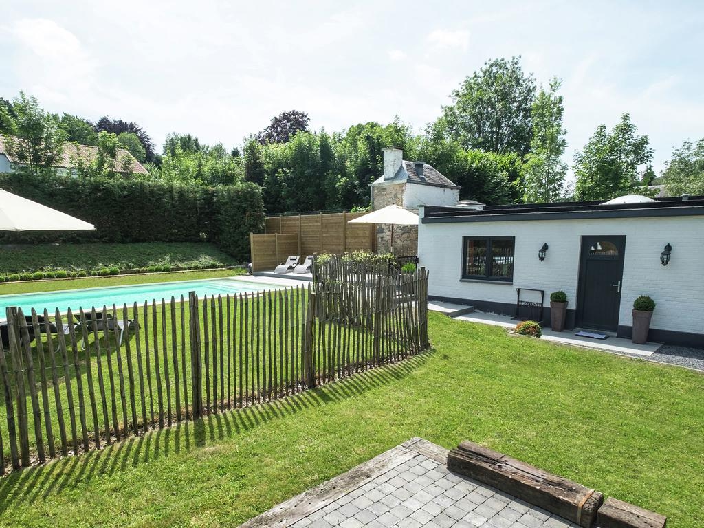 Villa Modern Mansion In Hasti Re Par Del With Pool Hastiere-par-dela Exterior foto